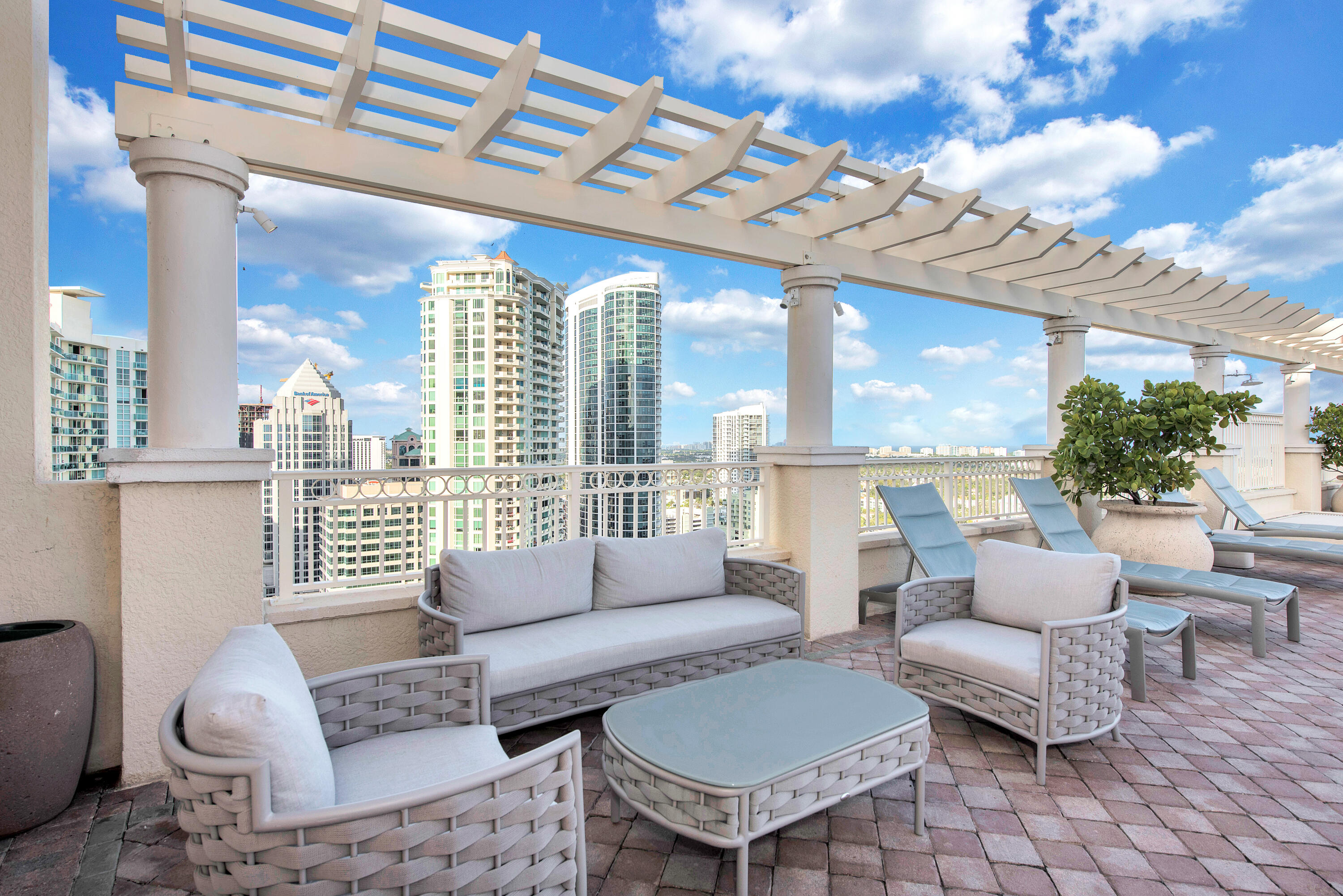 NURIVER LANDING CONDO - Residential