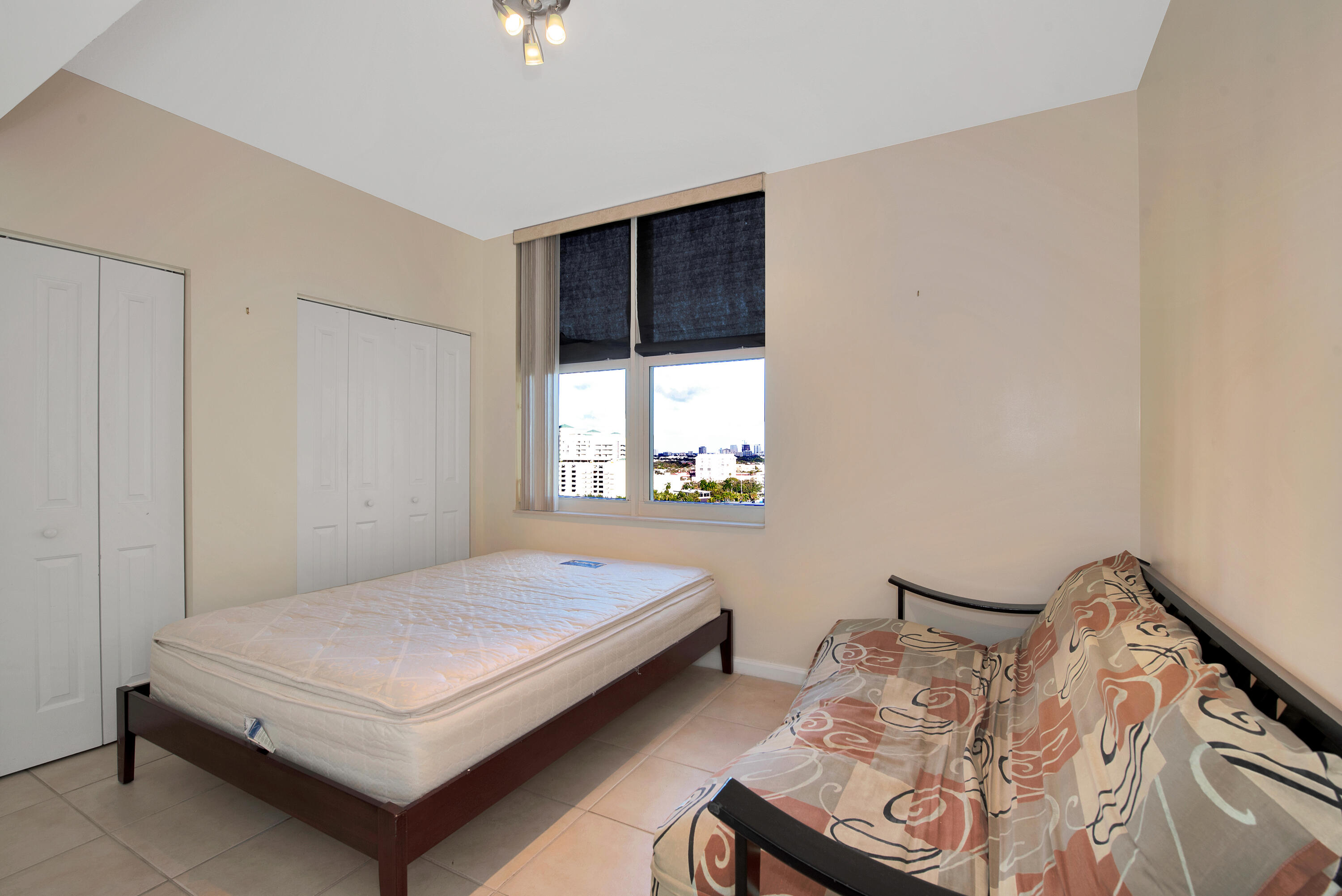 NURIVER LANDING CONDO - Residential