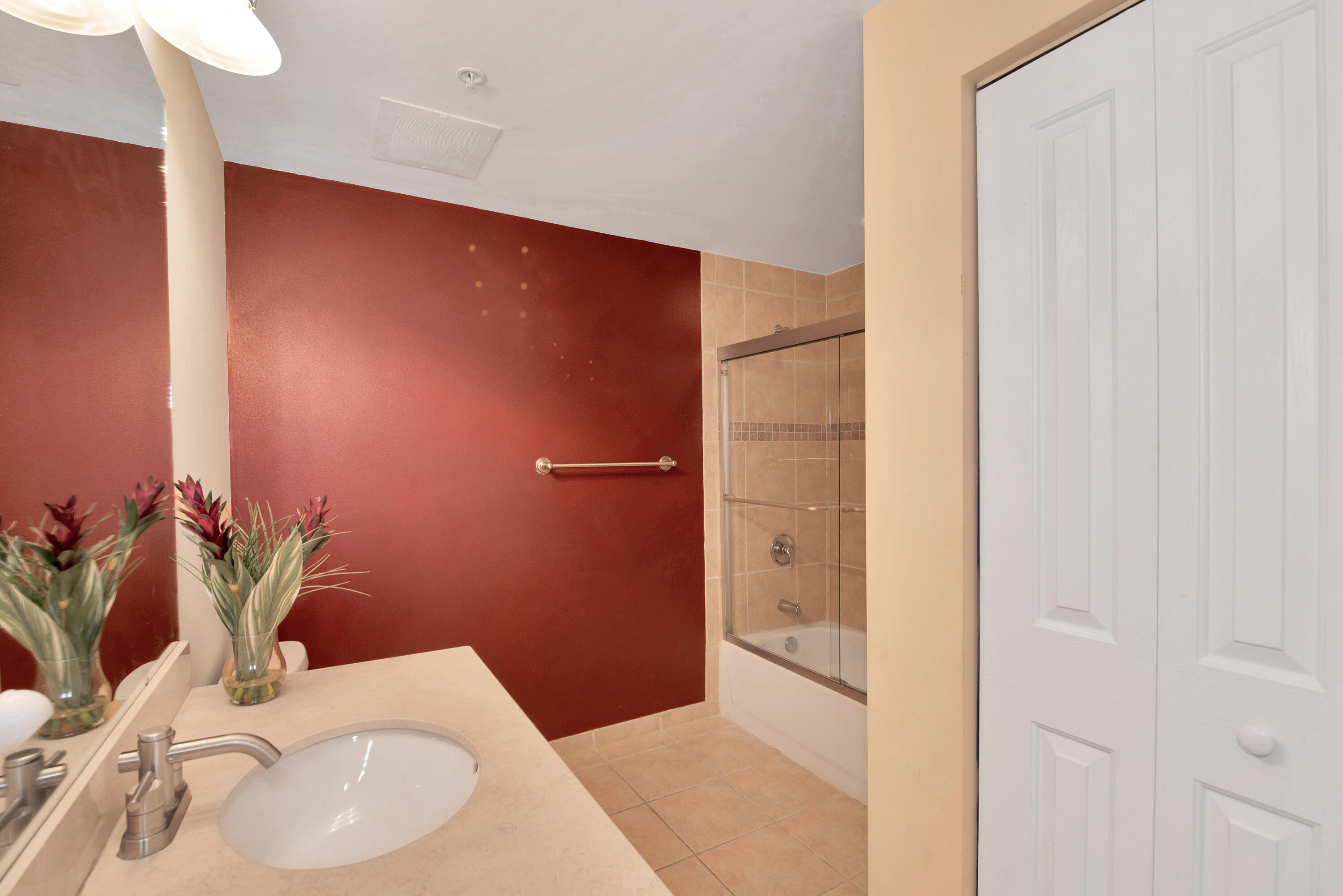 NURIVER LANDING CONDO - Residential