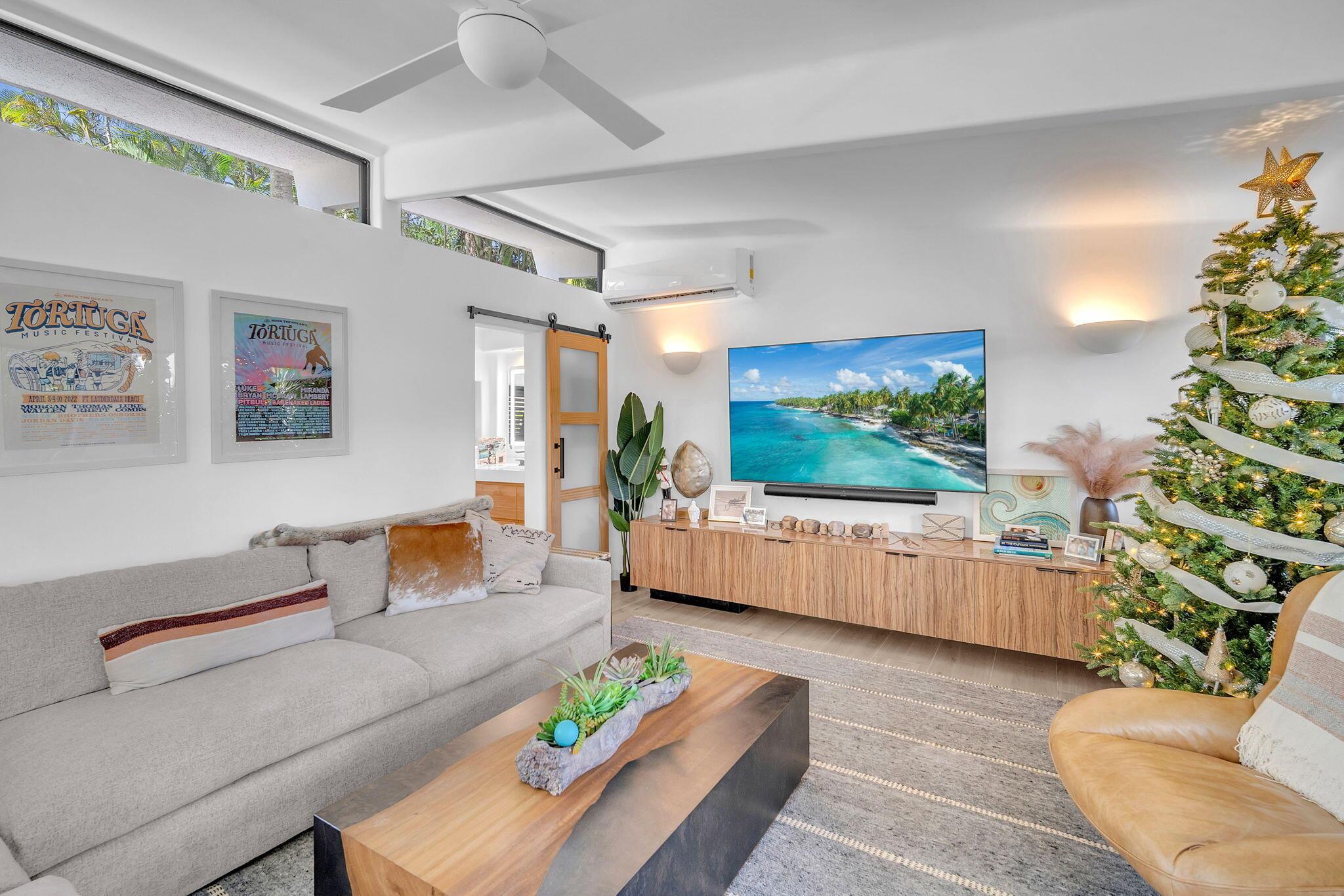 CORAL ISLES - Residential