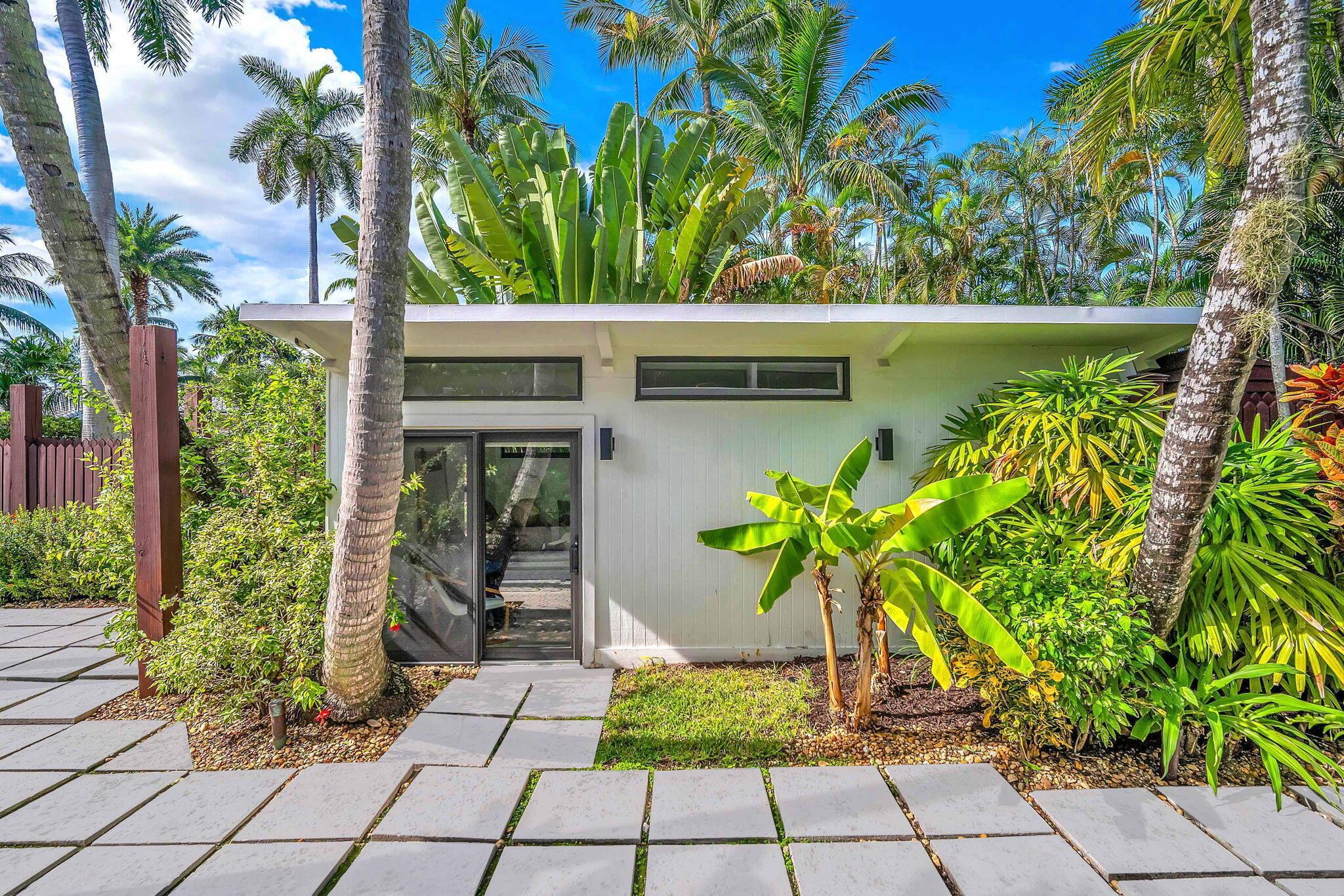 CORAL ISLES - Residential