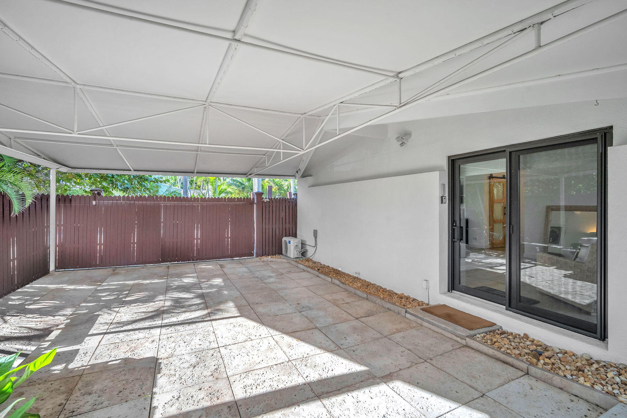 CORAL ISLES - Residential