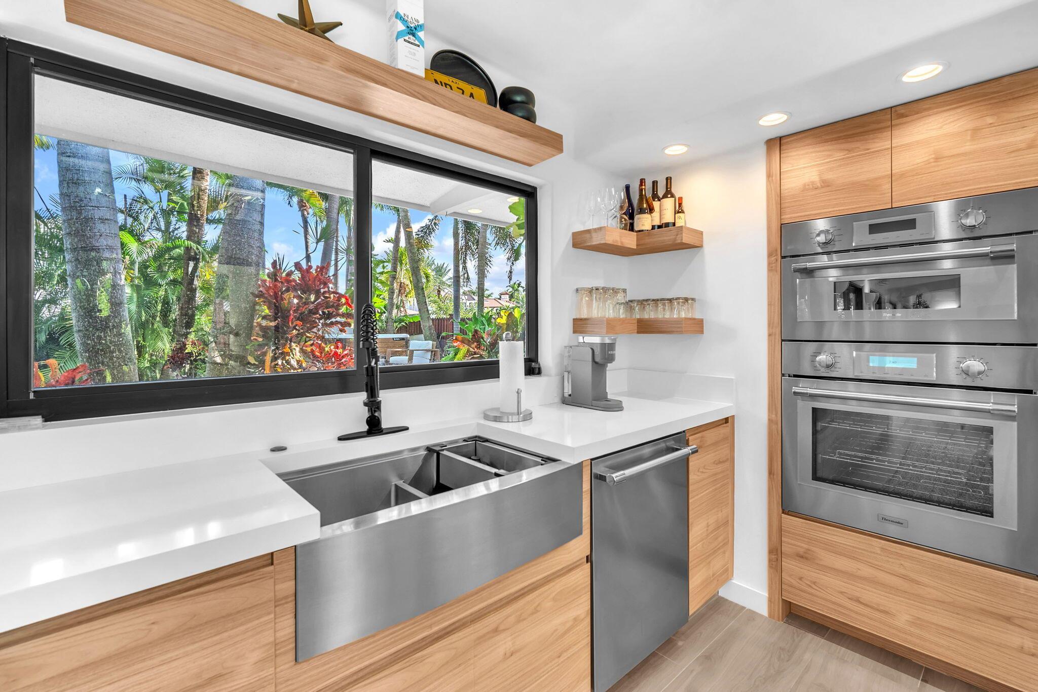 CORAL ISLES - Residential