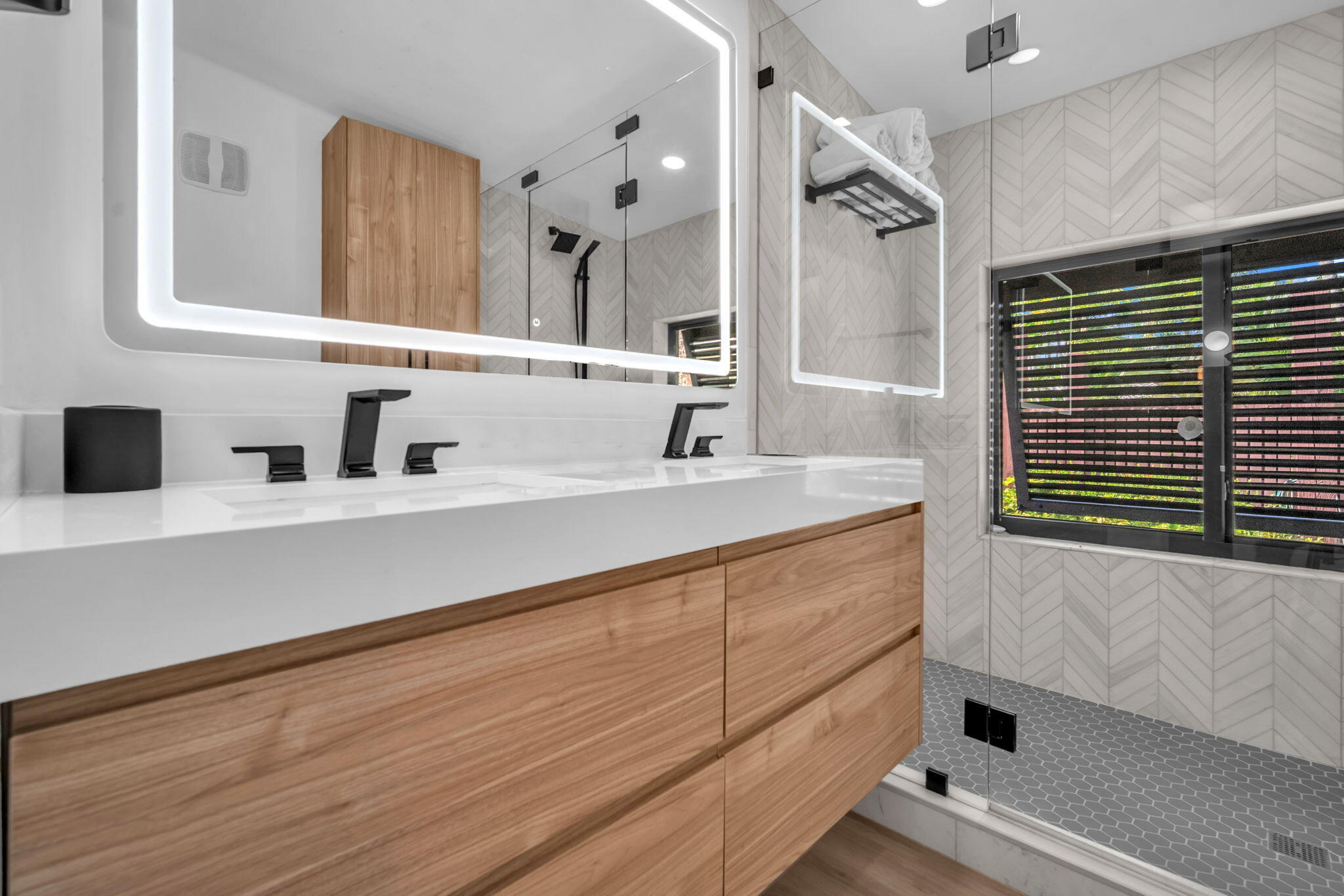 CORAL ISLES - Residential