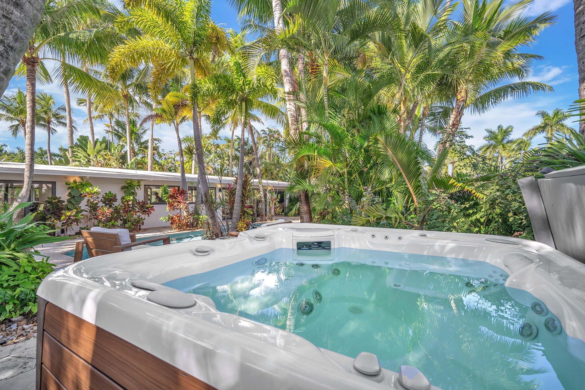 CORAL ISLES - Residential