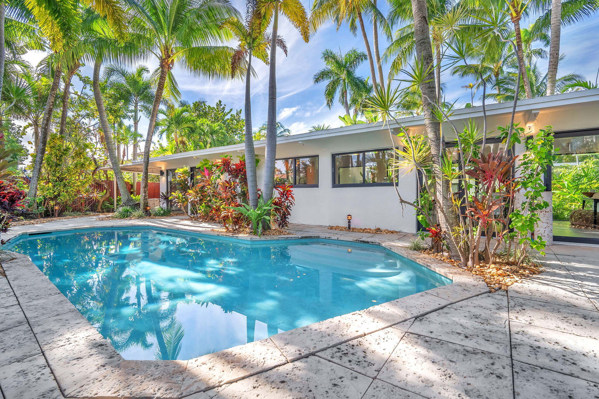 CORAL ISLES - Residential