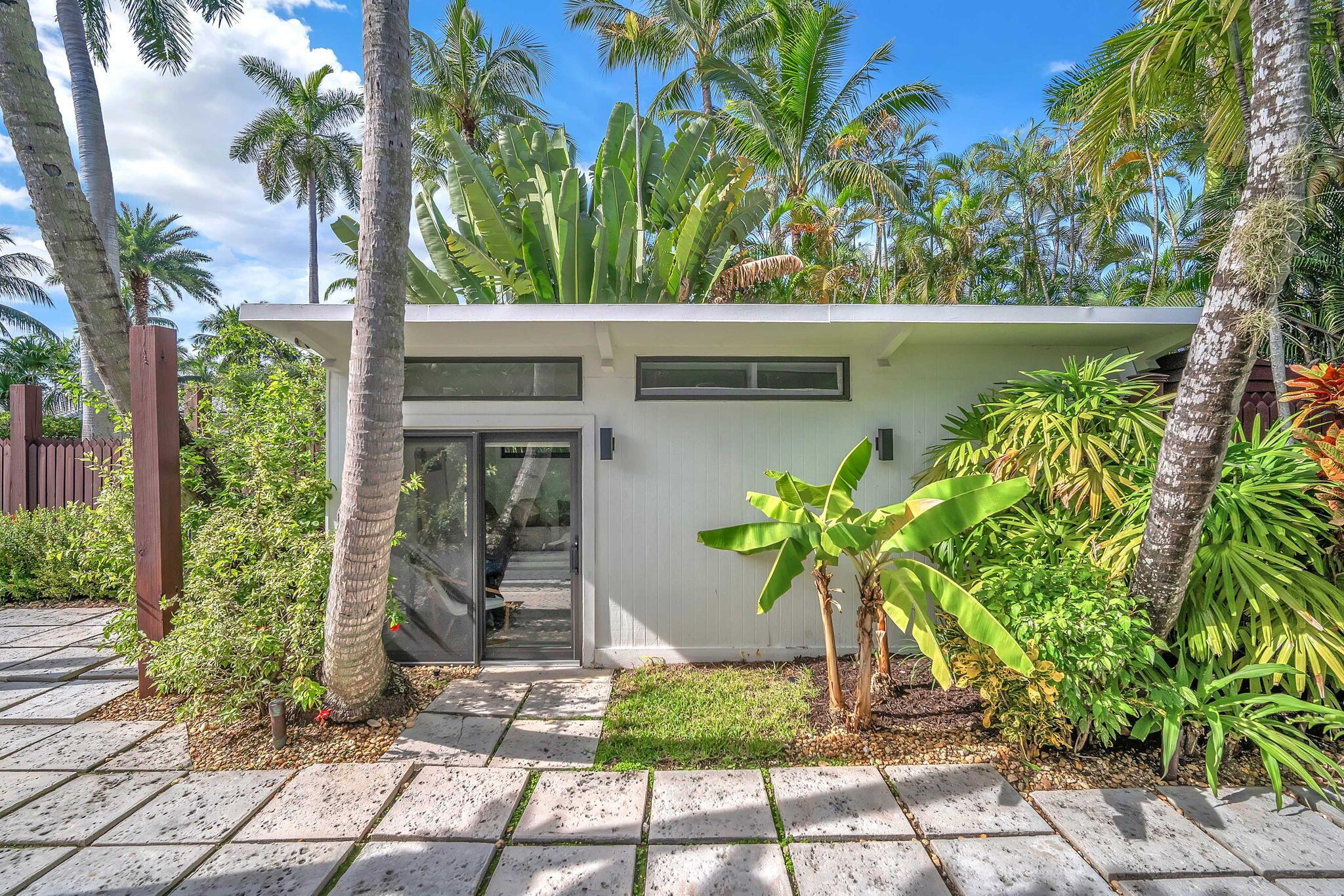 CORAL ISLES - Residential