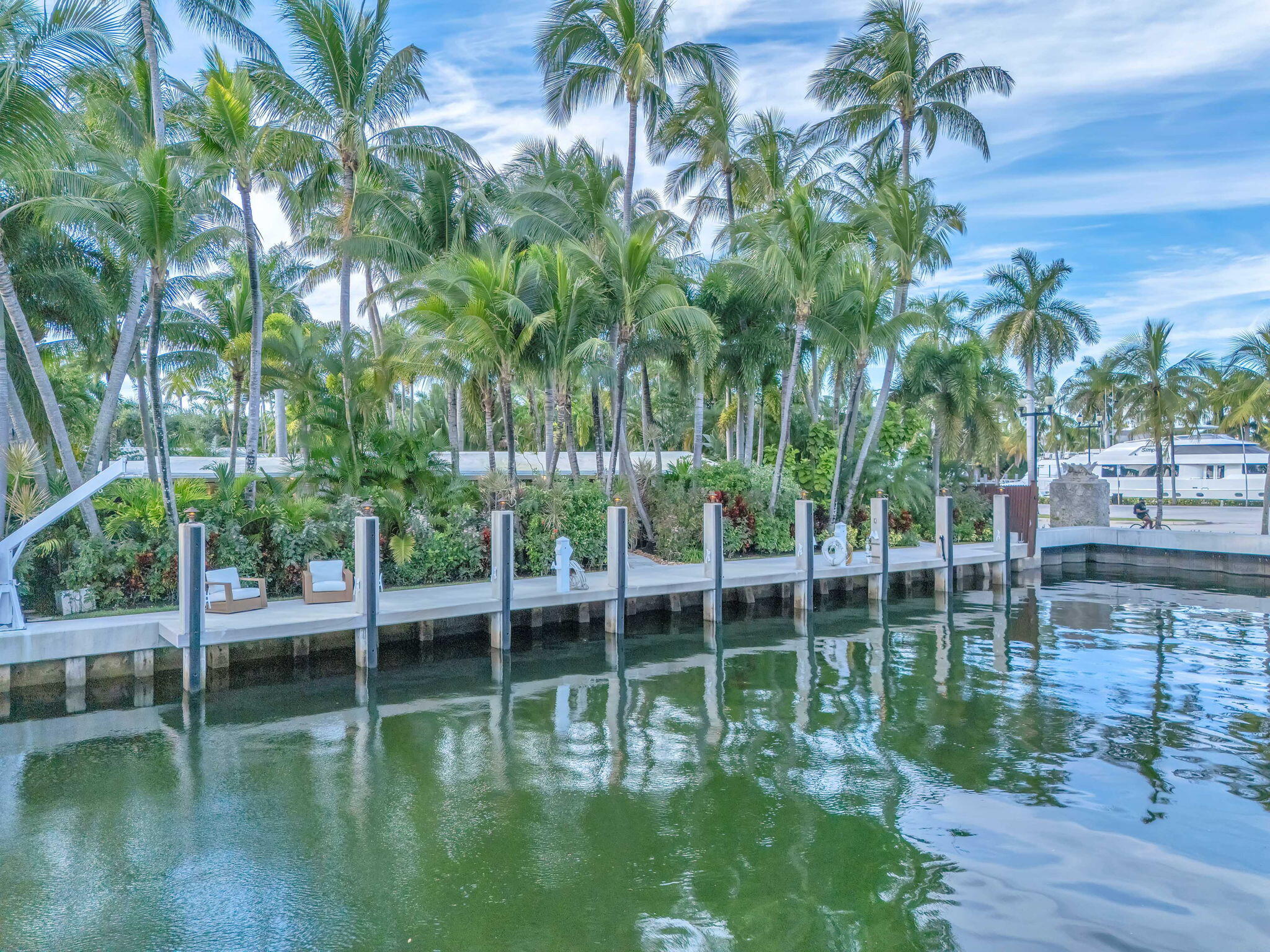 CORAL ISLES - Residential