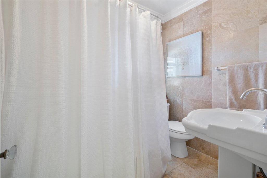 BRELSFORD PARK - Residential