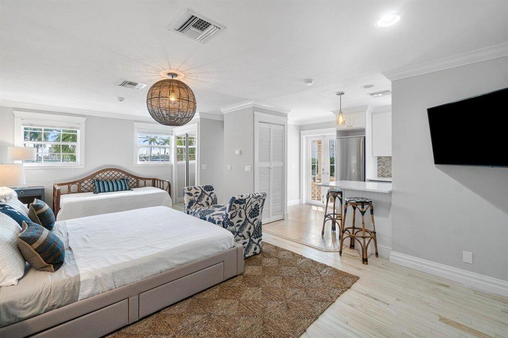 BRELSFORD PARK - Residential