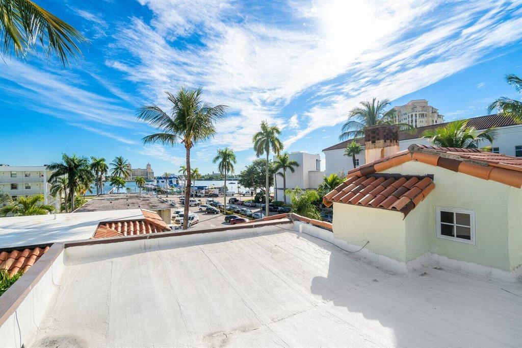 BRELSFORD PARK - Residential