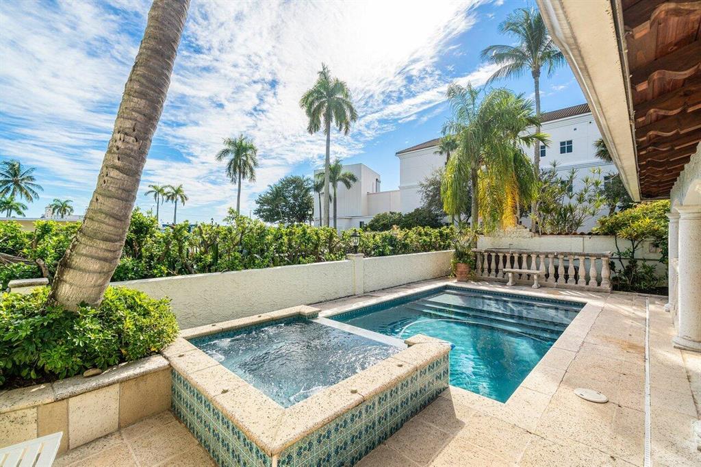 BRELSFORD PARK - Residential