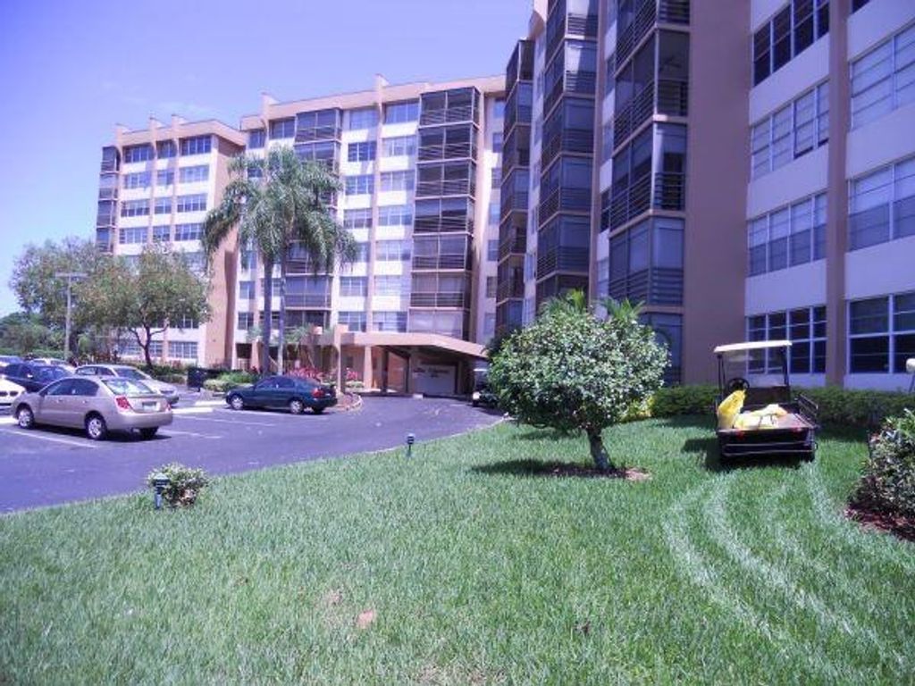 Photo of 1200 Saint Charles Pl #L20, Pembroke Pines, FL 33026 (MLS # F10314201)