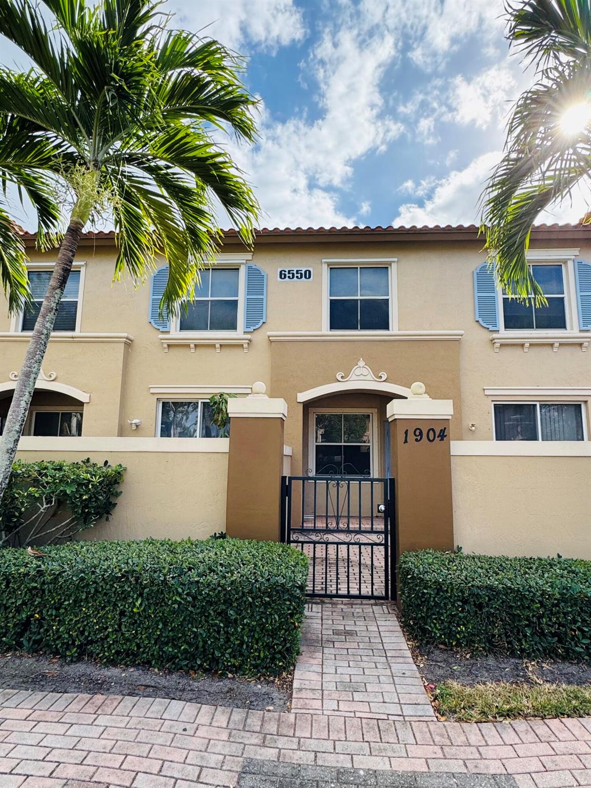 Very nice two bedroom townhouse with 2 and a half baths. Newer appliances laminate floor! Gated community with pool! Centrally located close to shops restaurants and just minutes away from the highway. Small pets welcome!
