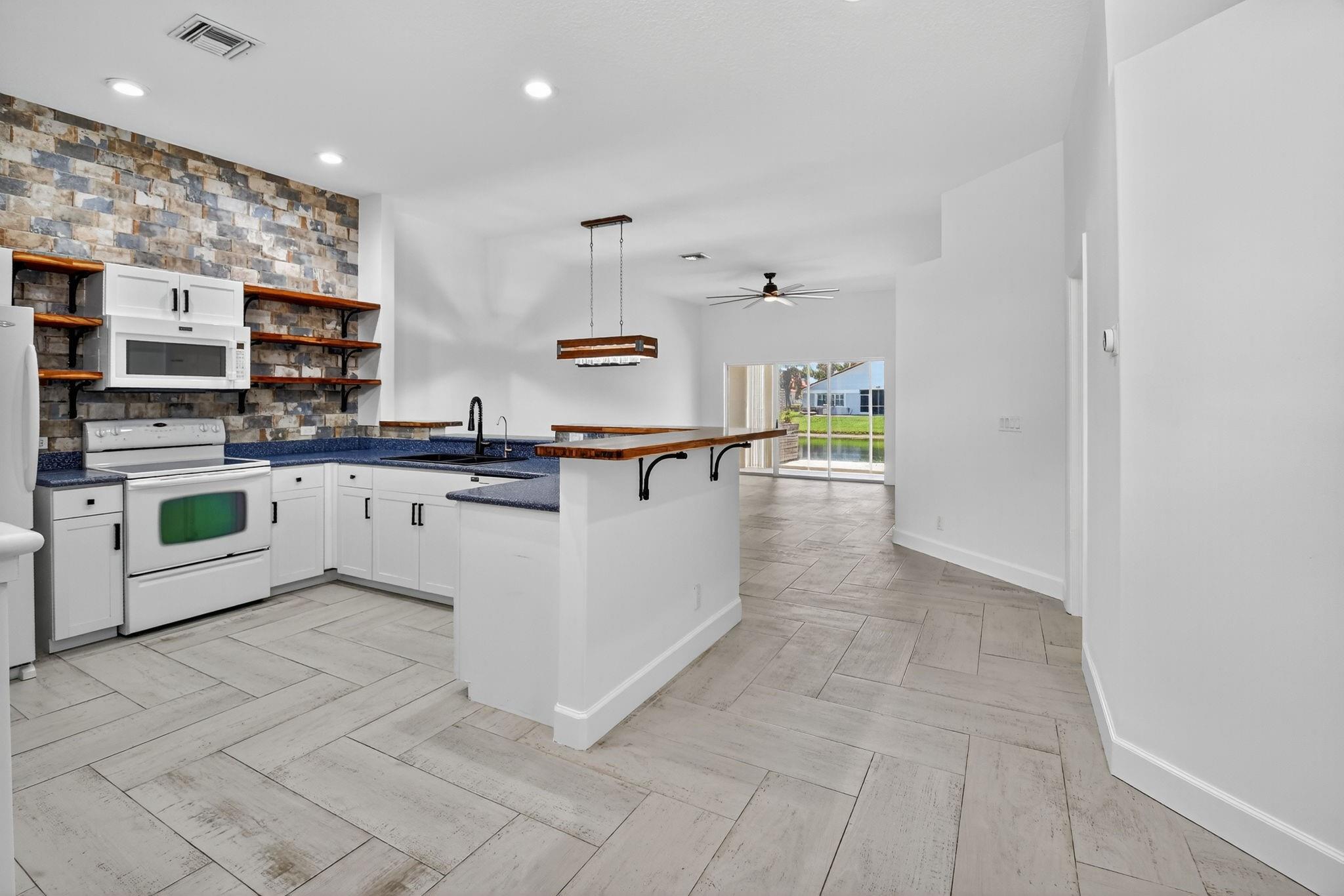 15217 S Tranquility Lake Dr