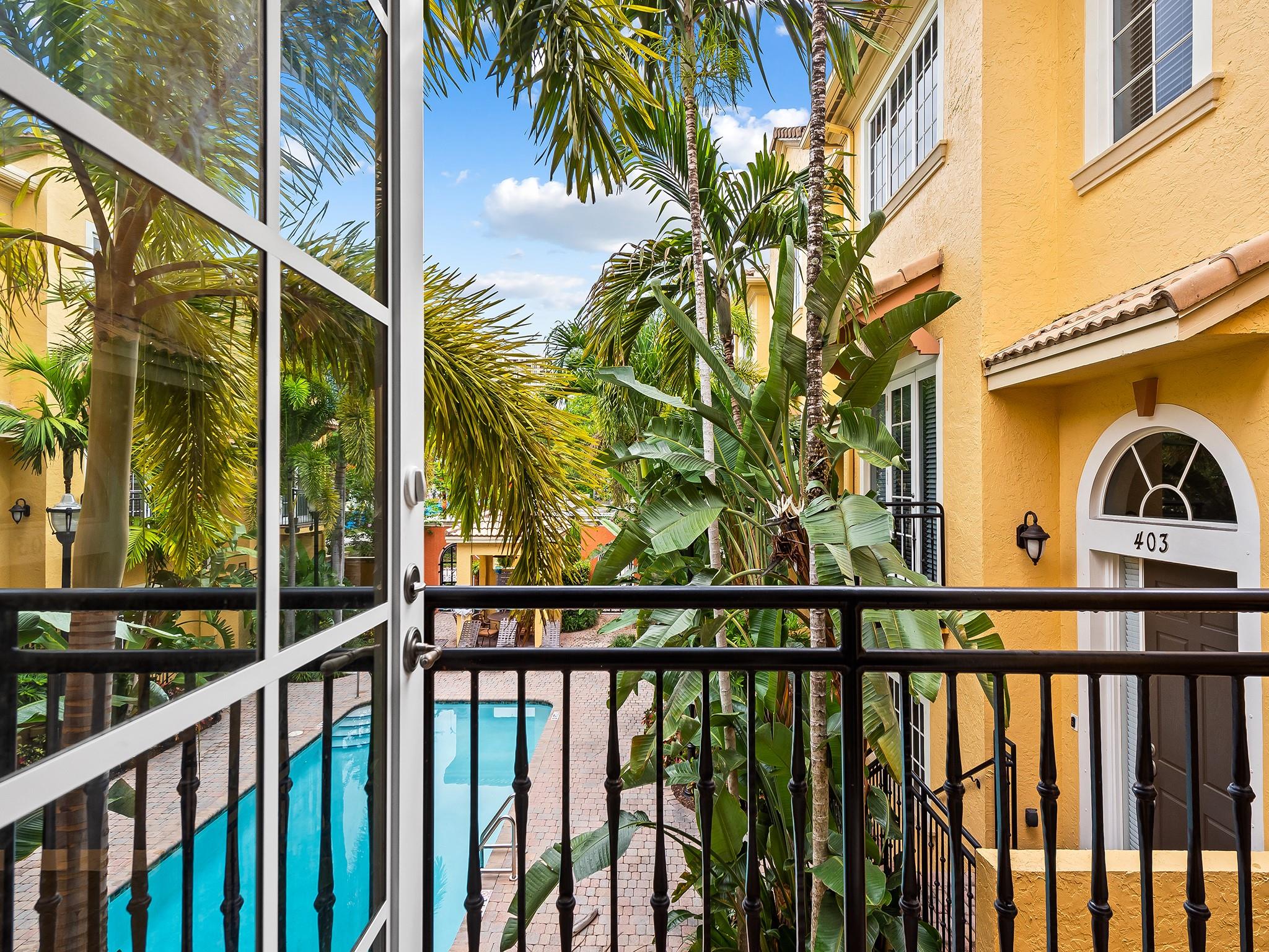 506 SE 7th St 305