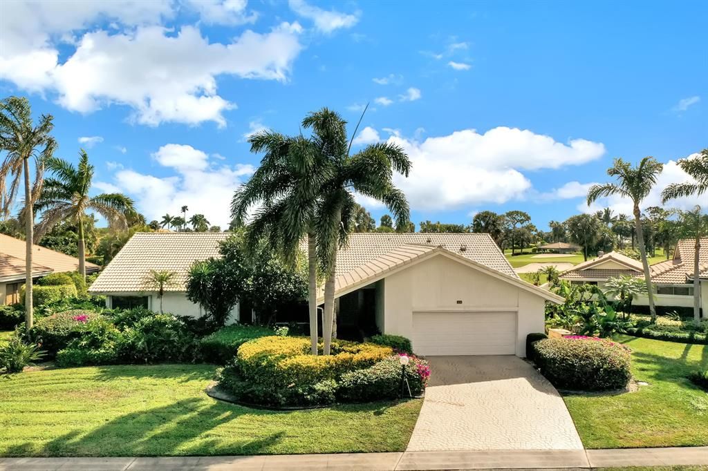 Photo of 4786 Tree Fern Drive, Delray Beach, FL 33445 (MLS # R10692467)