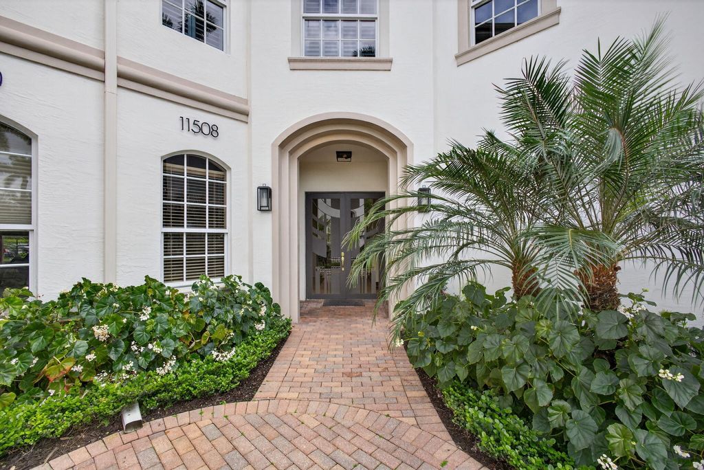 Photo of 11508 Villa Vasari Drive, Palm Beach Gardens, FL 33418 (MLS # B26009047)
