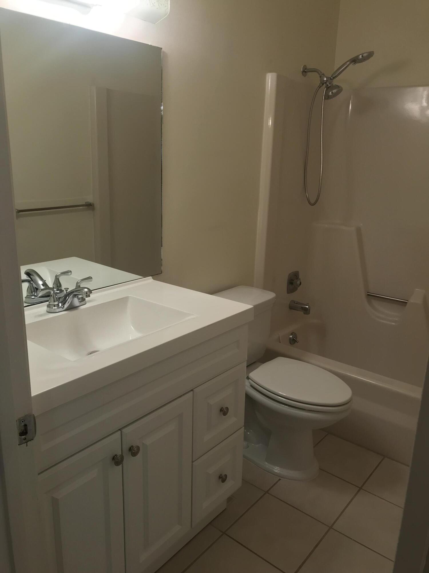 JUPITER LAKES VILLAS CONDO I AND II - Residential Lease