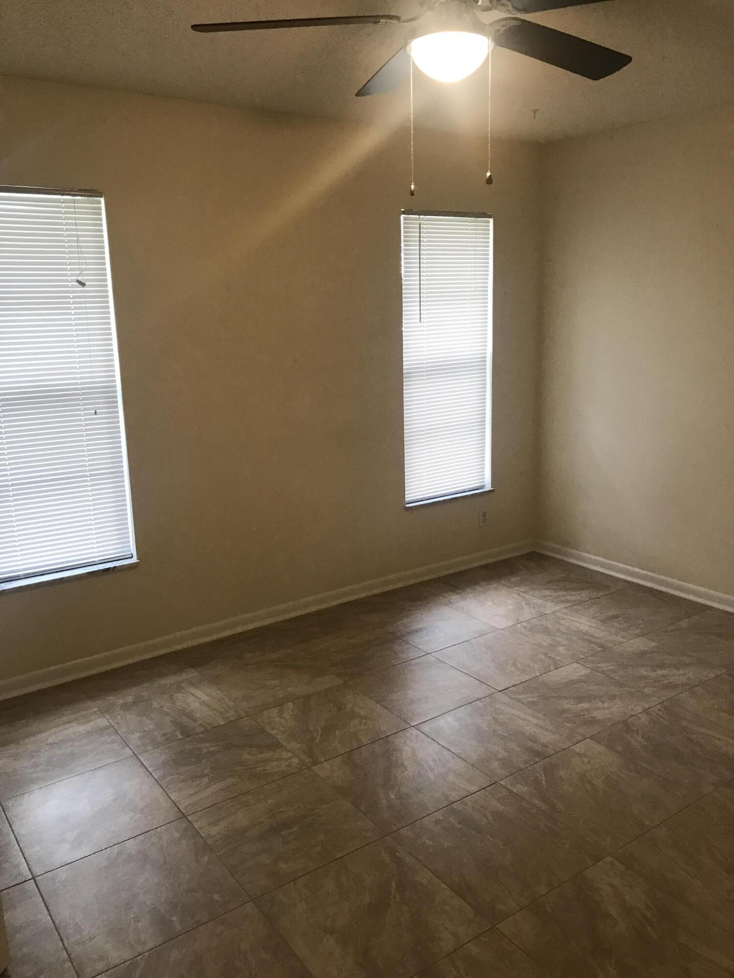 JUPITER LAKES VILLAS CONDO I AND II - Residential Lease