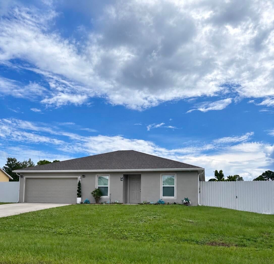 2373 SW BARBER Lane