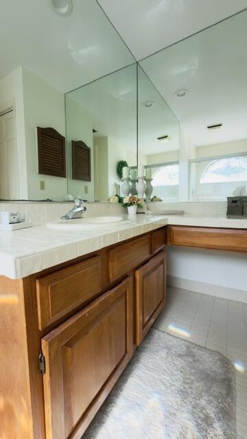 VILLA DESTE CONDO - Residential