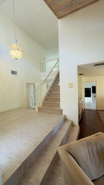 VILLA DESTE CONDO - Residential