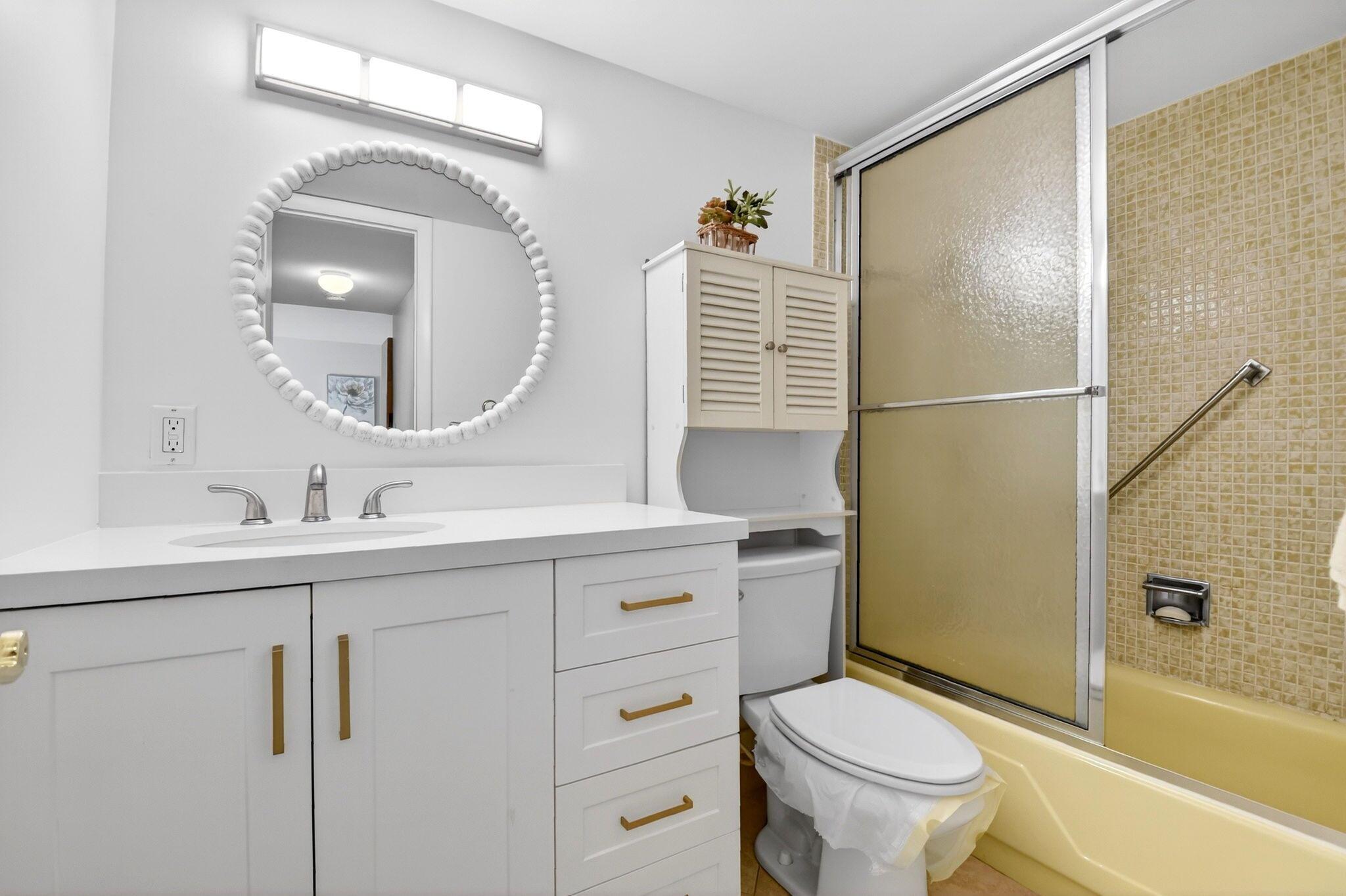 CENTURY VILLAGE STRATFORD - Residential