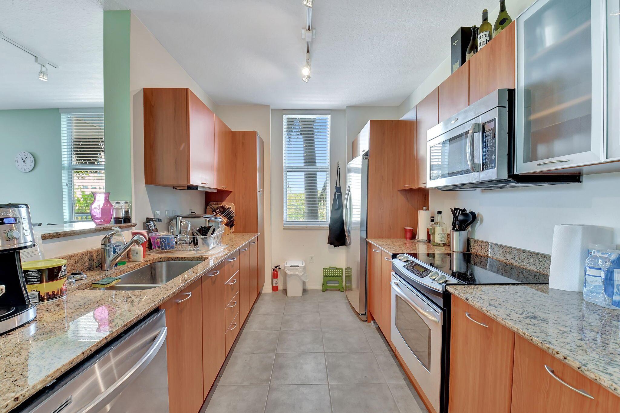 MARINA VILLAGE AT BOYNTON - Residential Lease