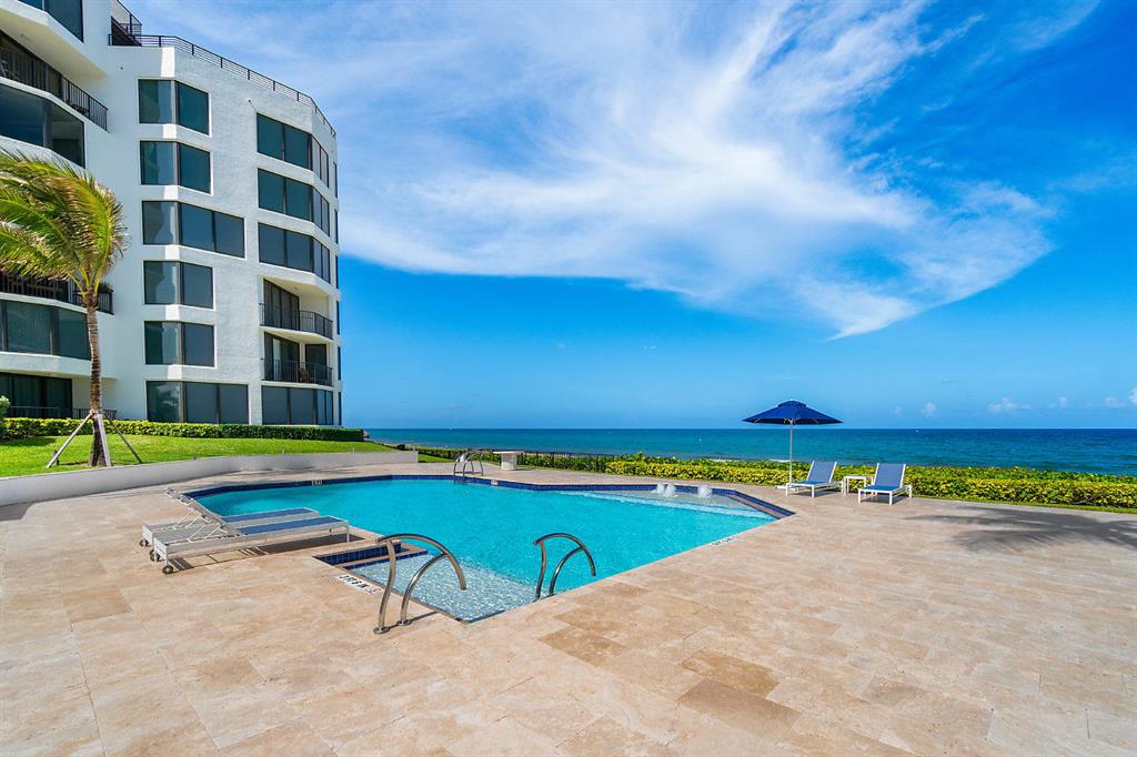 TOWNHOUSES OF HIGHLAND BE - Residential