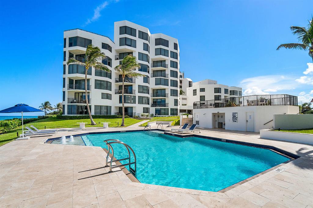 TOWNHOUSES OF HIGHLAND BE - Residential