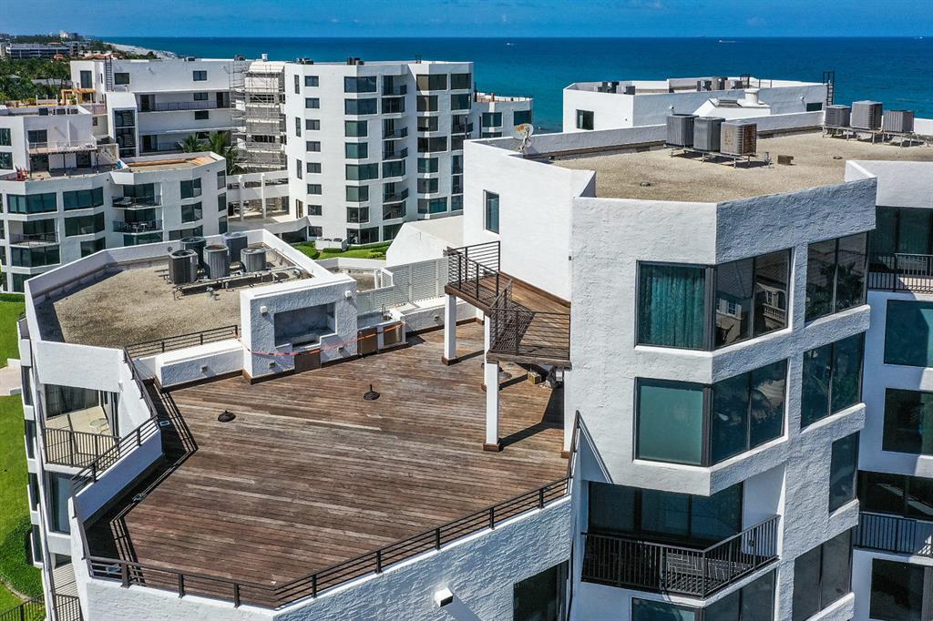 TOWNHOUSES OF HIGHLAND BE - Residential