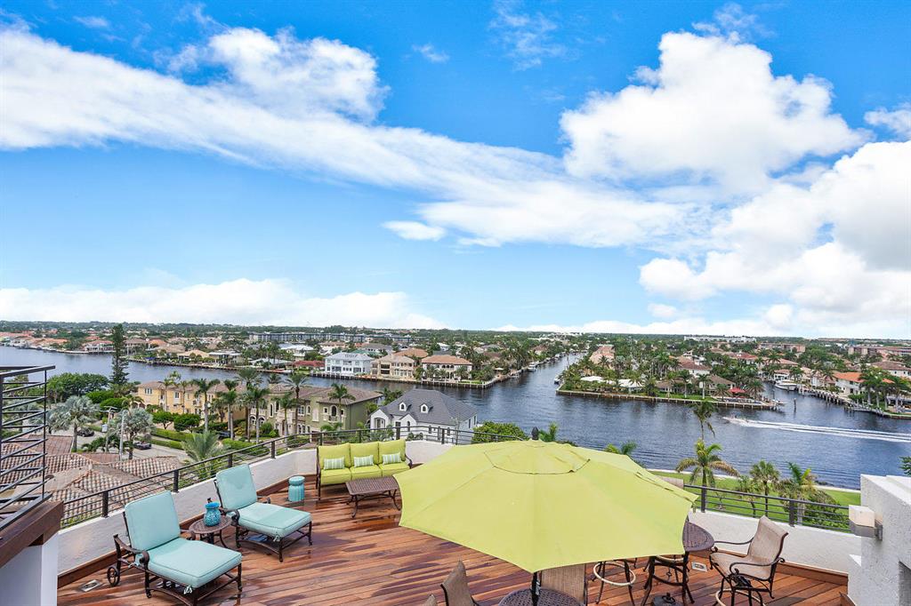 TOWNHOUSES OF HIGHLAND BE - Residential