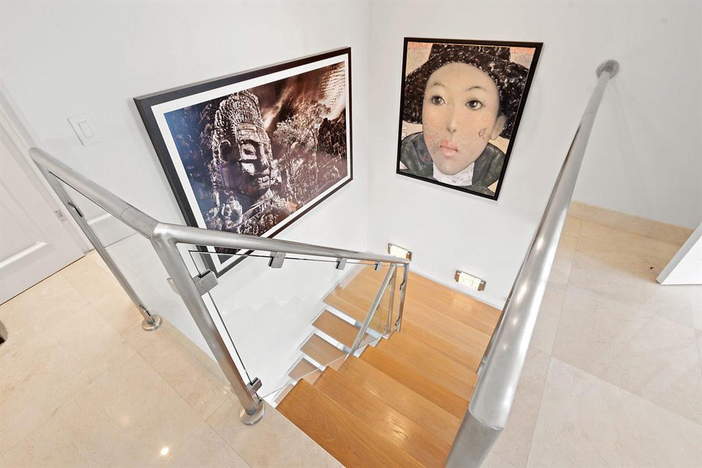 TOWNHOUSES OF HIGHLAND BE - Residential