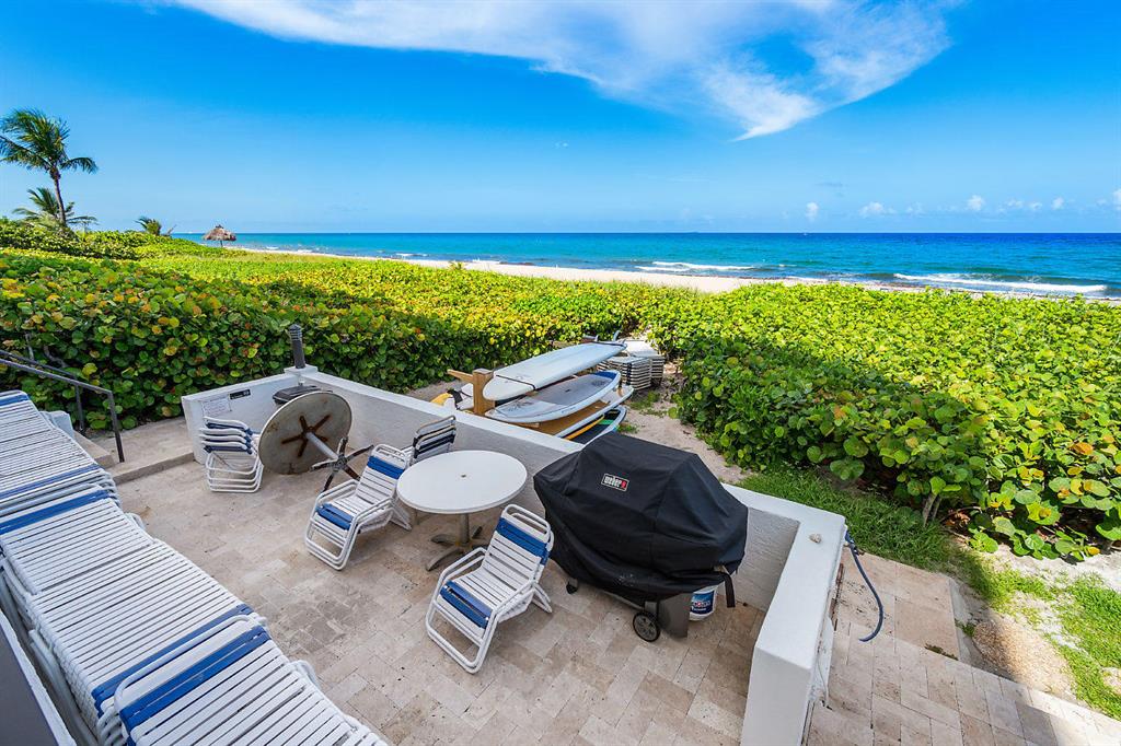 TOWNHOUSES OF HIGHLAND BE - Residential