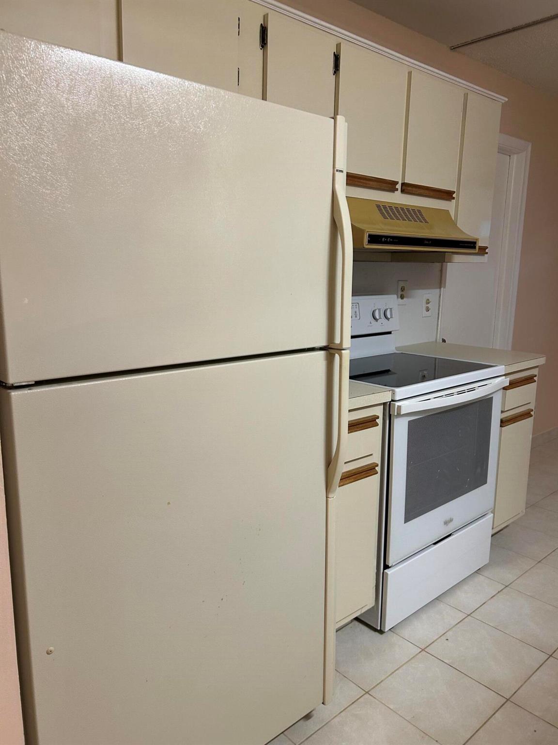 2003 SW 18th St Street