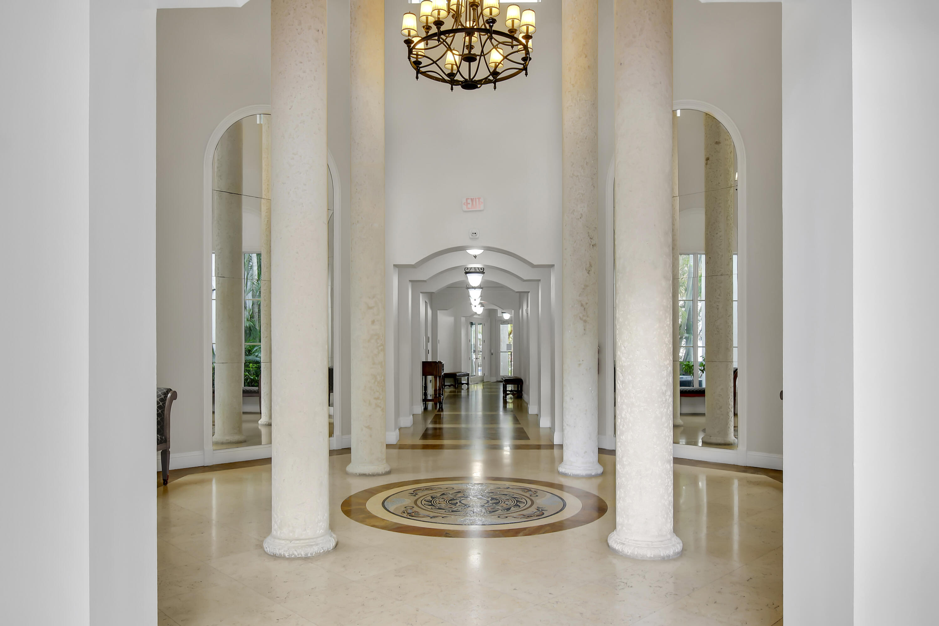 VIZCAYA LAKES CONDO - Residential