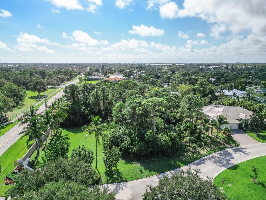 Photo of 7912 SE Windjammer Way, Hobe Sound, FL 33455 (MLS # F10475558)