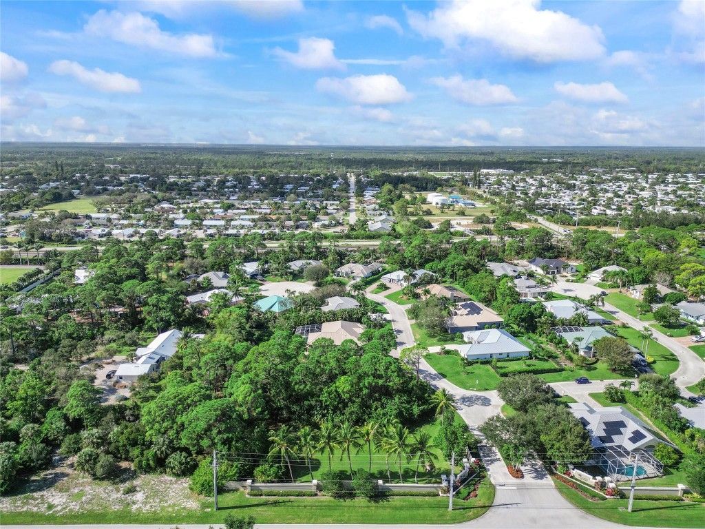 Photo of 7912 SE Windjammer Way, Hobe Sound, FL 33455 (MLS # F10475558)