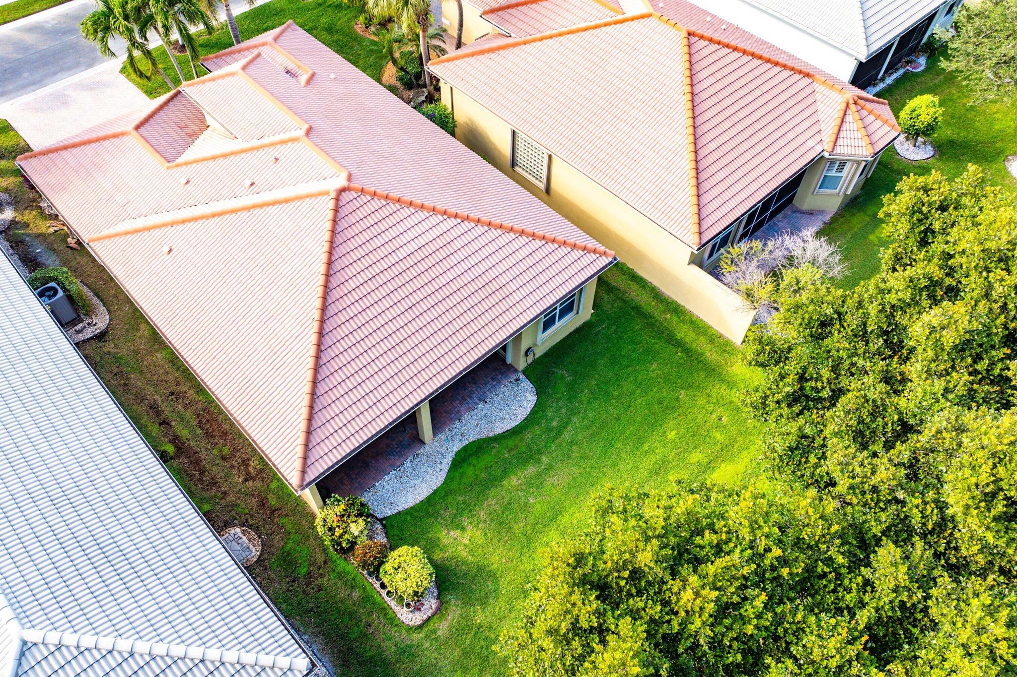 VALENCIA PALMS - Residential