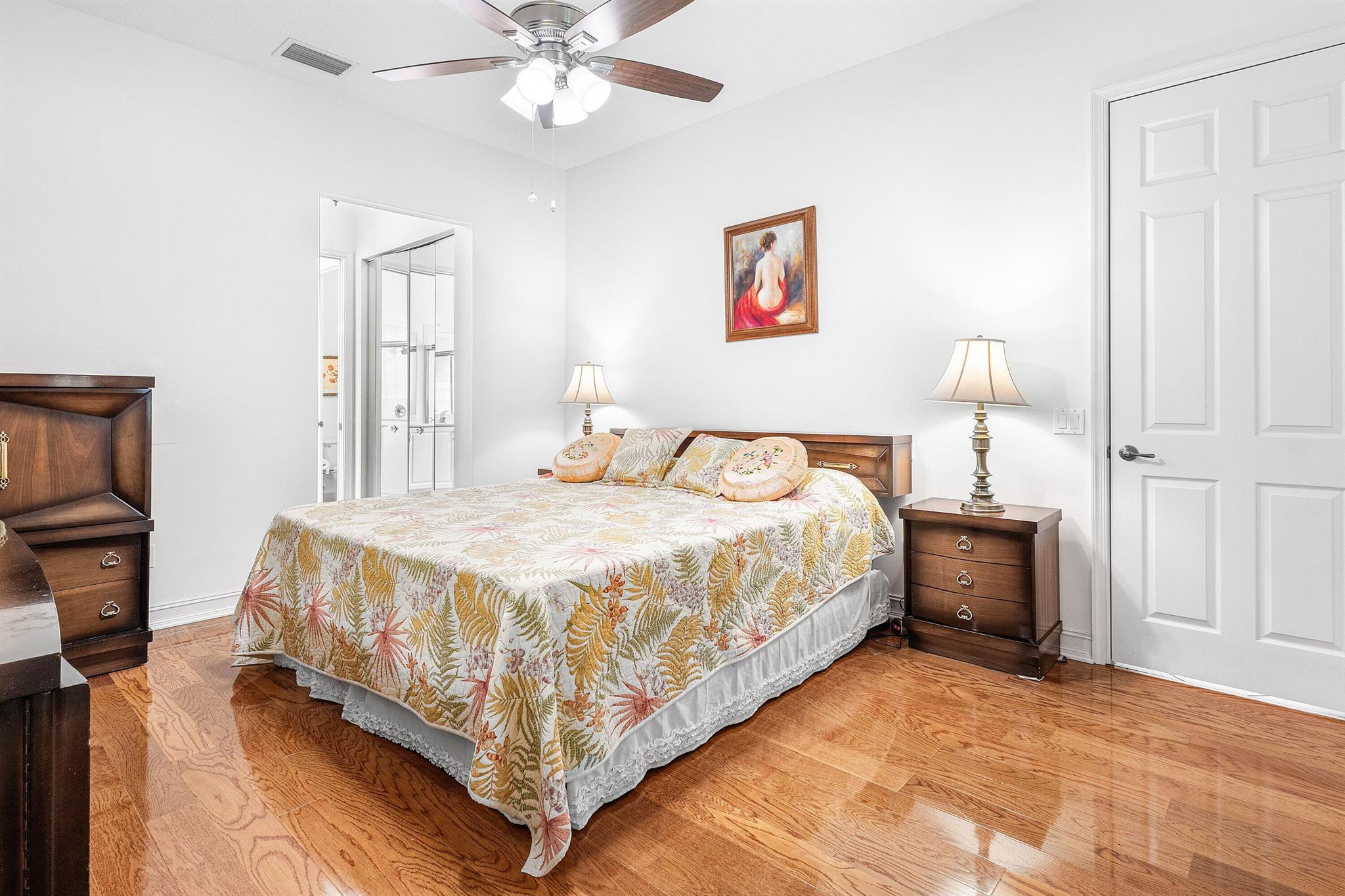 VALENCIA PALMS - Residential