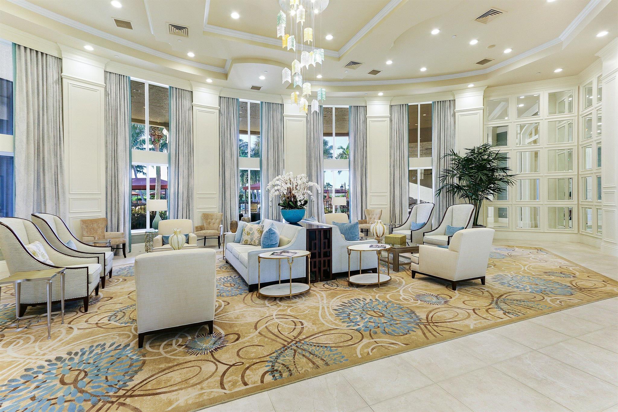 VALENCIA PALMS - Residential