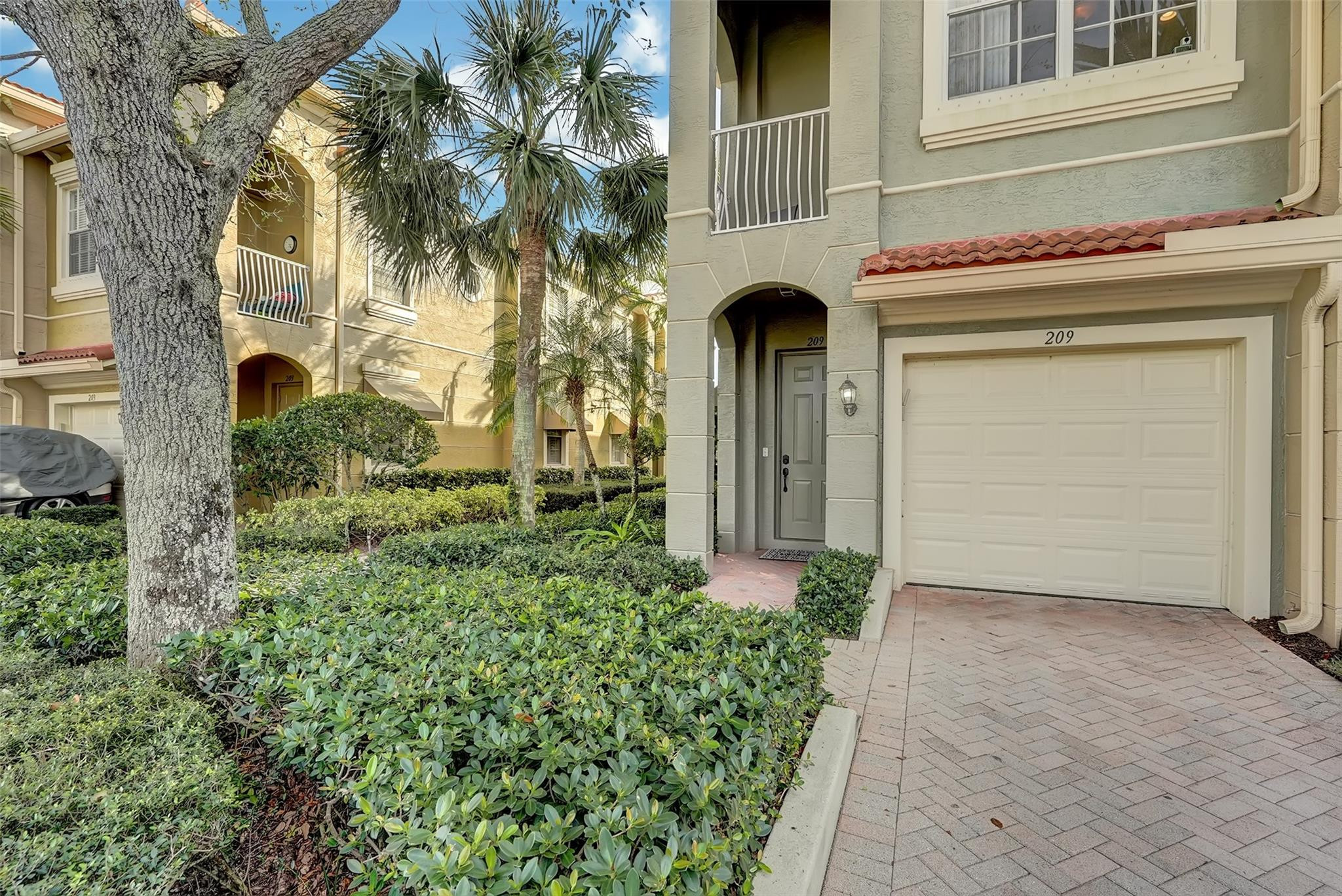 LEGENDS AT THE GARDENS CONDO - Residential