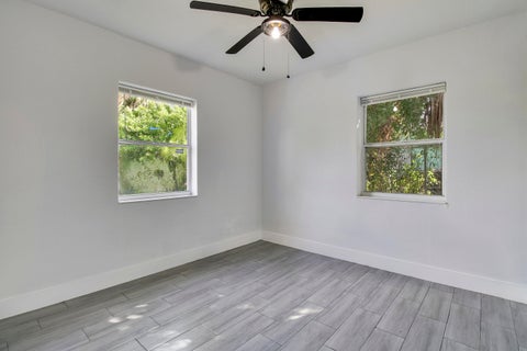 Tiny photo for 400 W 15TH Street, Riviera Beach, FL 33404 (MLS # B26083863)