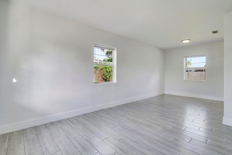 Tiny photo for 400 W 15TH Street, Riviera Beach, FL 33404 (MLS # B26083863)