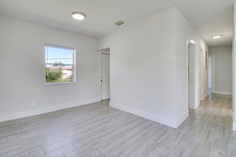Tiny photo for 400 W 15TH Street, Riviera Beach, FL 33404 (MLS # B26083863)