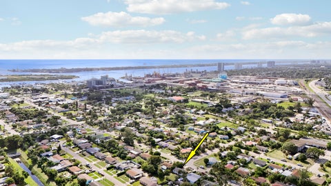 Tiny photo for 400 W 15TH Street, Riviera Beach, FL 33404 (MLS # B26083863)
