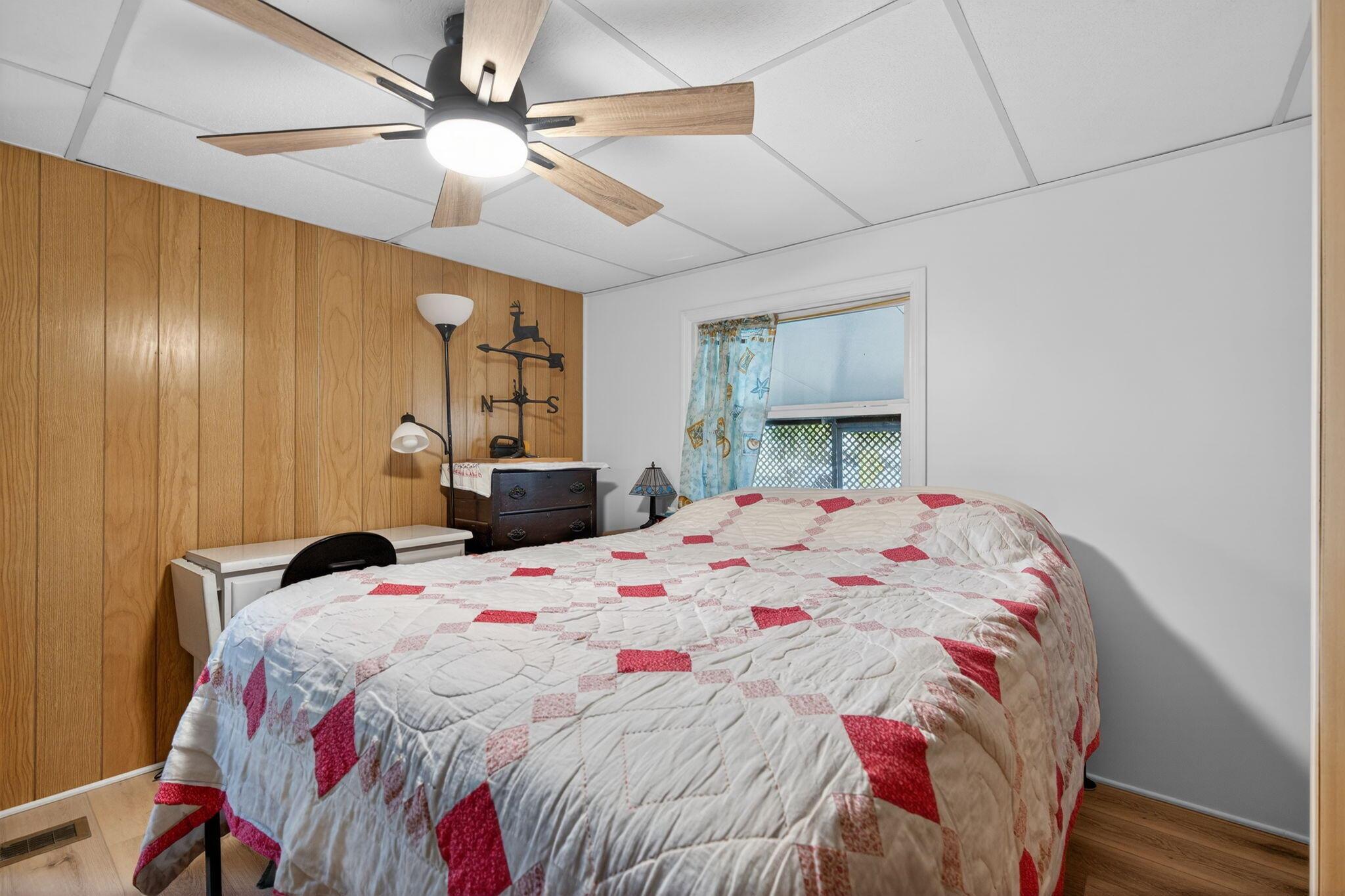 WOODBRIDGE MOBILE VILLAGE - Residential