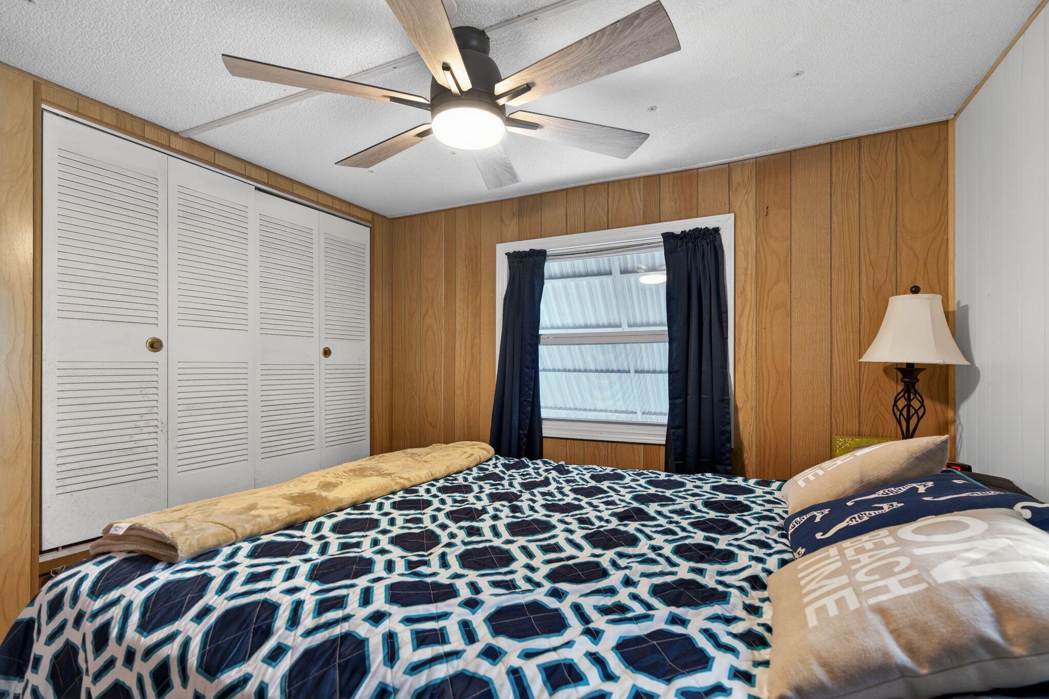 WOODBRIDGE MOBILE VILLAGE - Residential