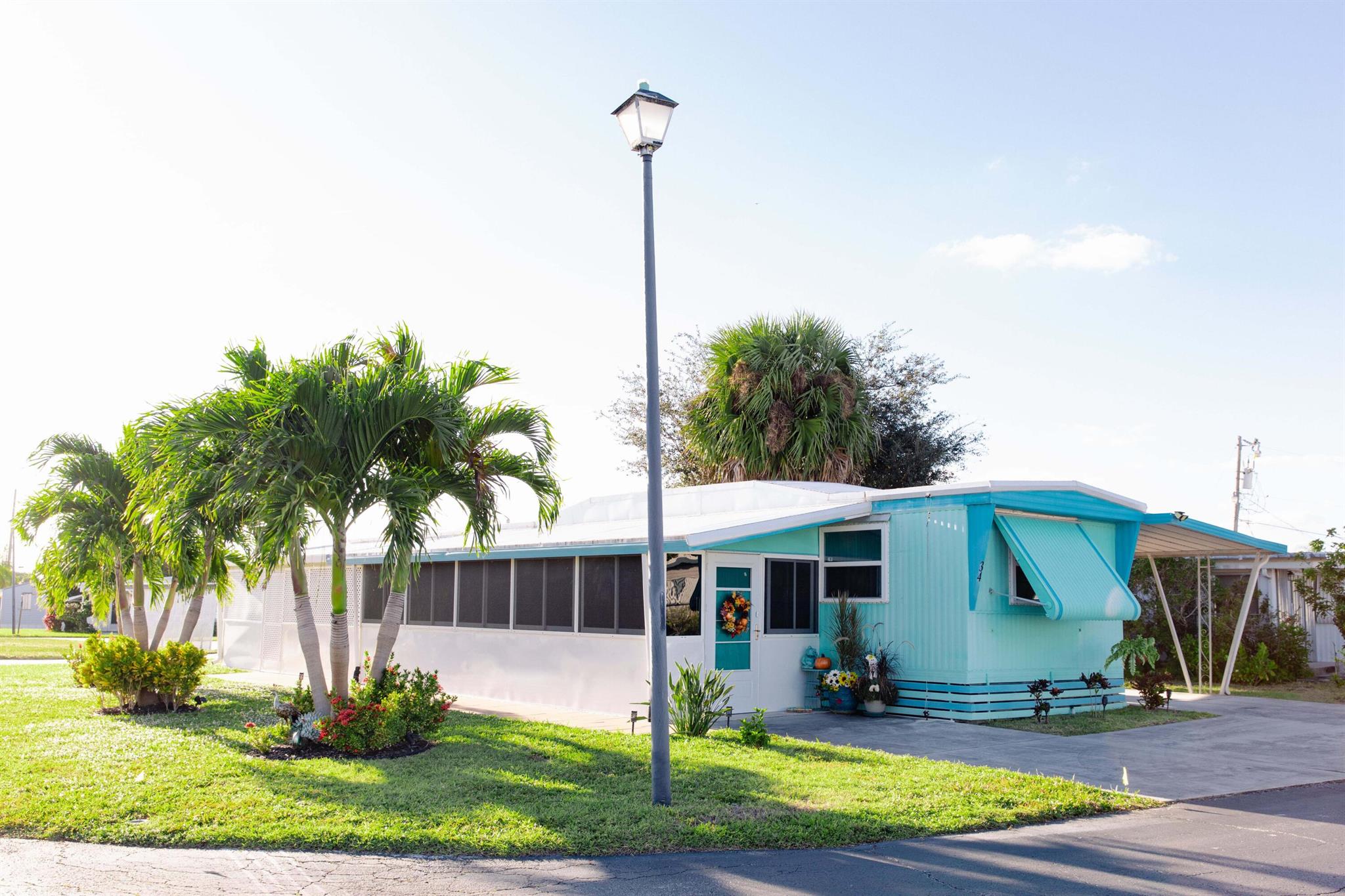 WOODBRIDGE MOBILE VILLAGE - Residential